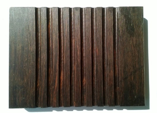 桃花江戶外竹地板正面，大溝槽紋理